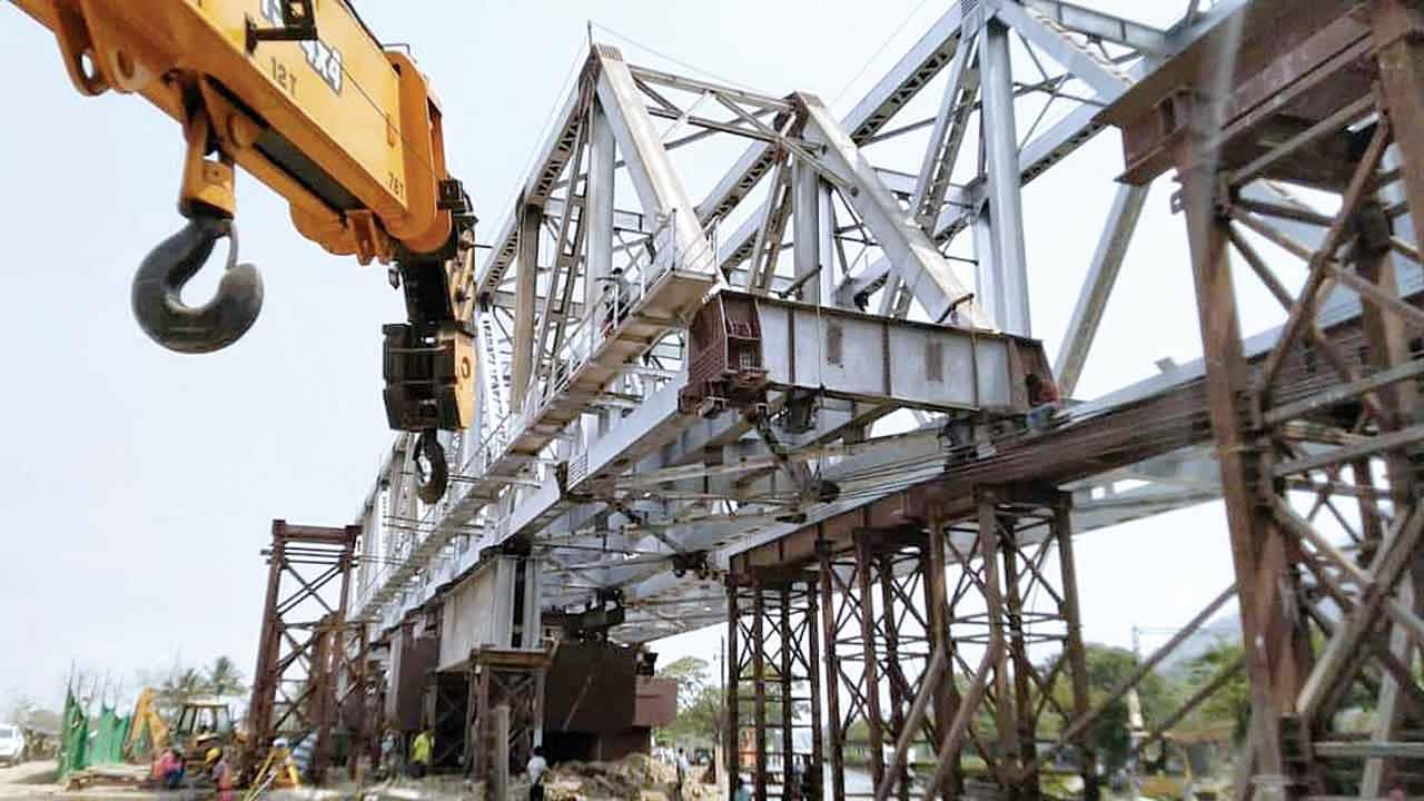 ‘Jinxed’ Thane-Diva railway line once again runs into trouble