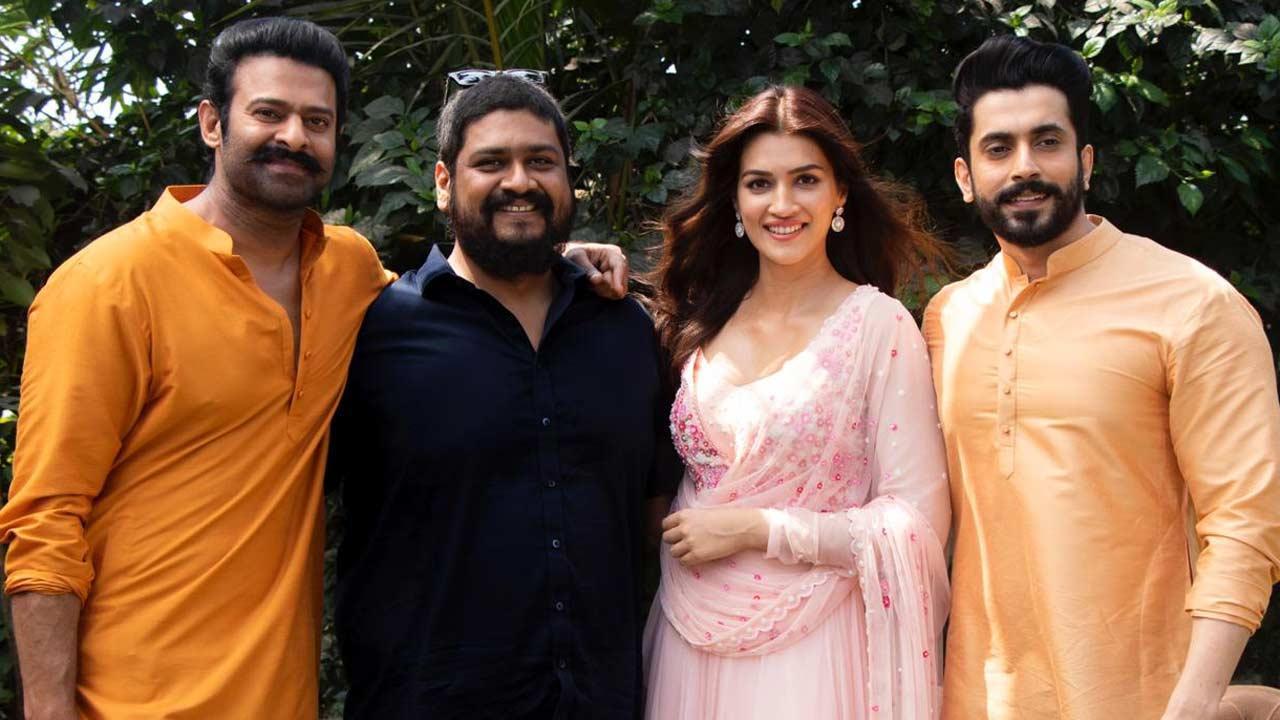 Producer Bhushan Kumar, Director Om Raut finalise the power-packed ensemble for Adipurush 