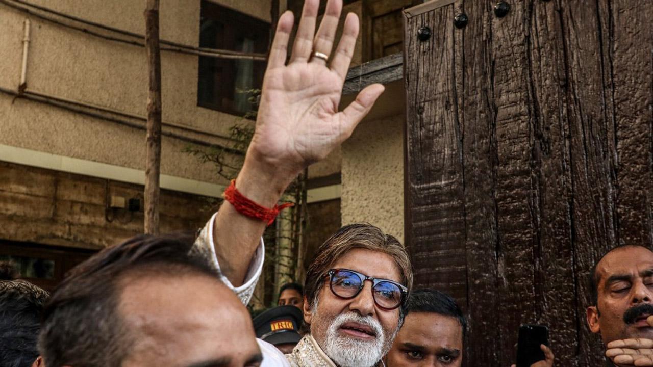 Amitabh Bachchan pens poem post surgery: Without sight but sightless not in my path