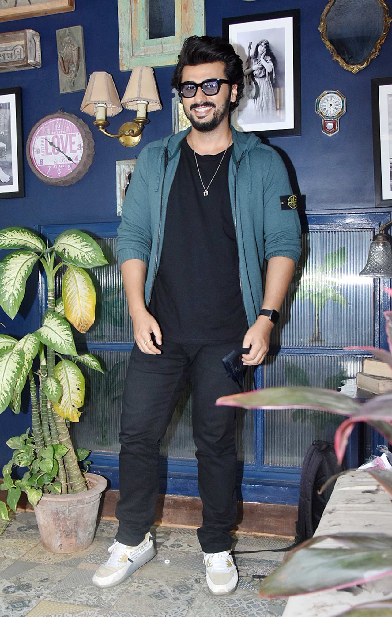 Arjun Kapoor, just like Kareena Kapoor Khan, was snapped shooting for the cookery show Star Vs Food in Juhu, Mumbai. On the work front, Arjun will be next seen in Sandeep Aur Pinky Faraar and Sardar Ka Grandson. All pictures/Yogen Shah