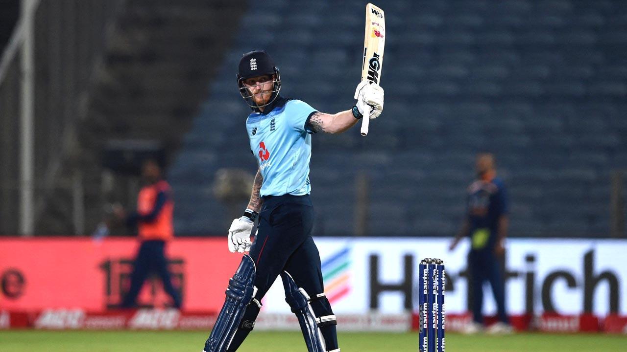 2nd ODI: Ben Stokes warned by umpire for applying saliva on ball