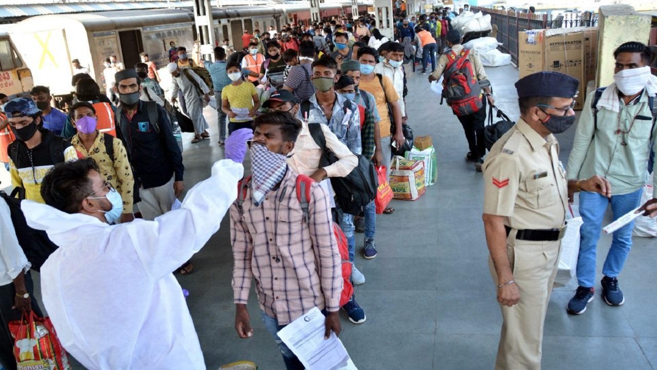 Surge in fresh COVID-19 cases, India records 59,118 new infections