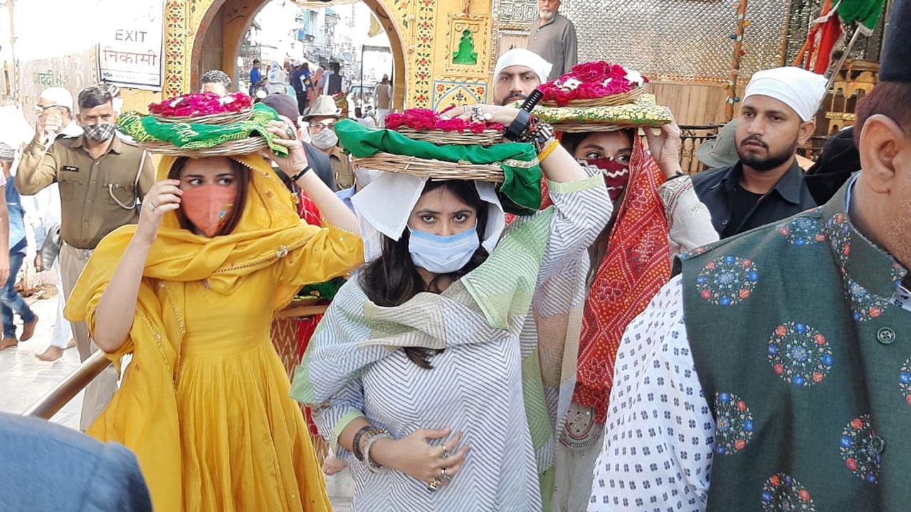 Ekta Kapoor, Ridhi Dogra, Monica Dogra visit Ajmer Sharif to seek blessings for their show