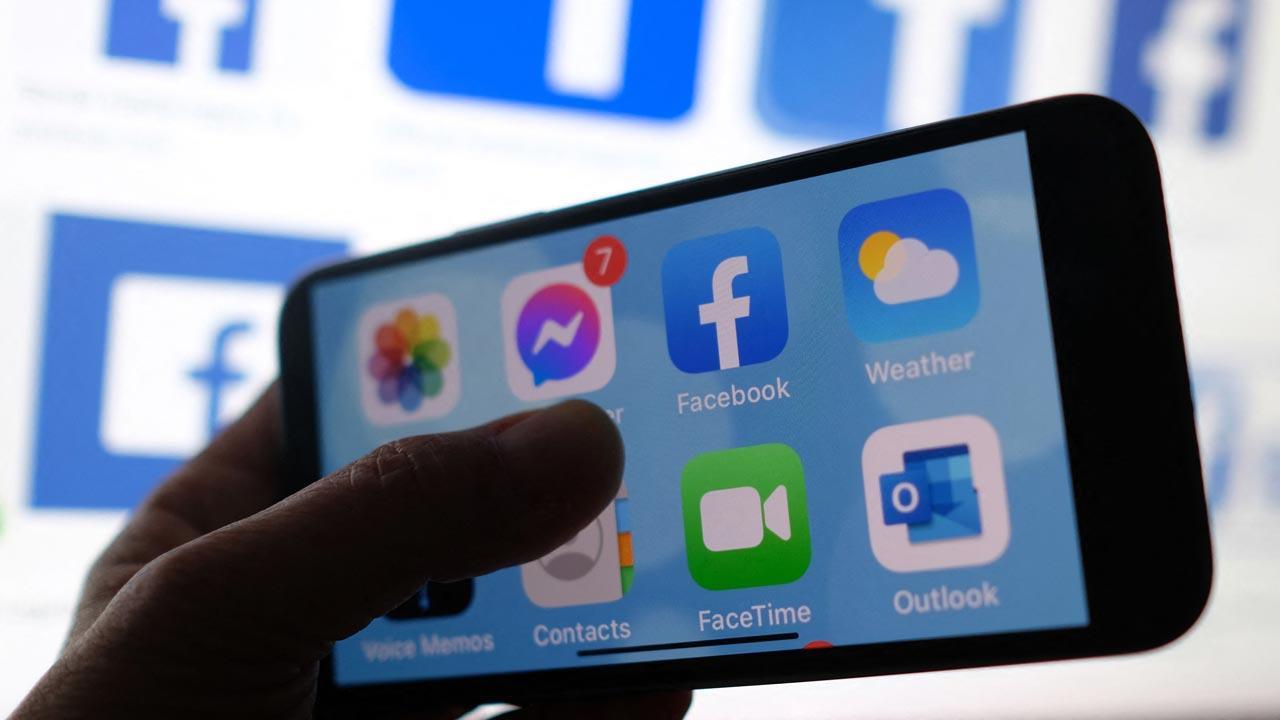 Facebook launches Live Rooms in Instagram
