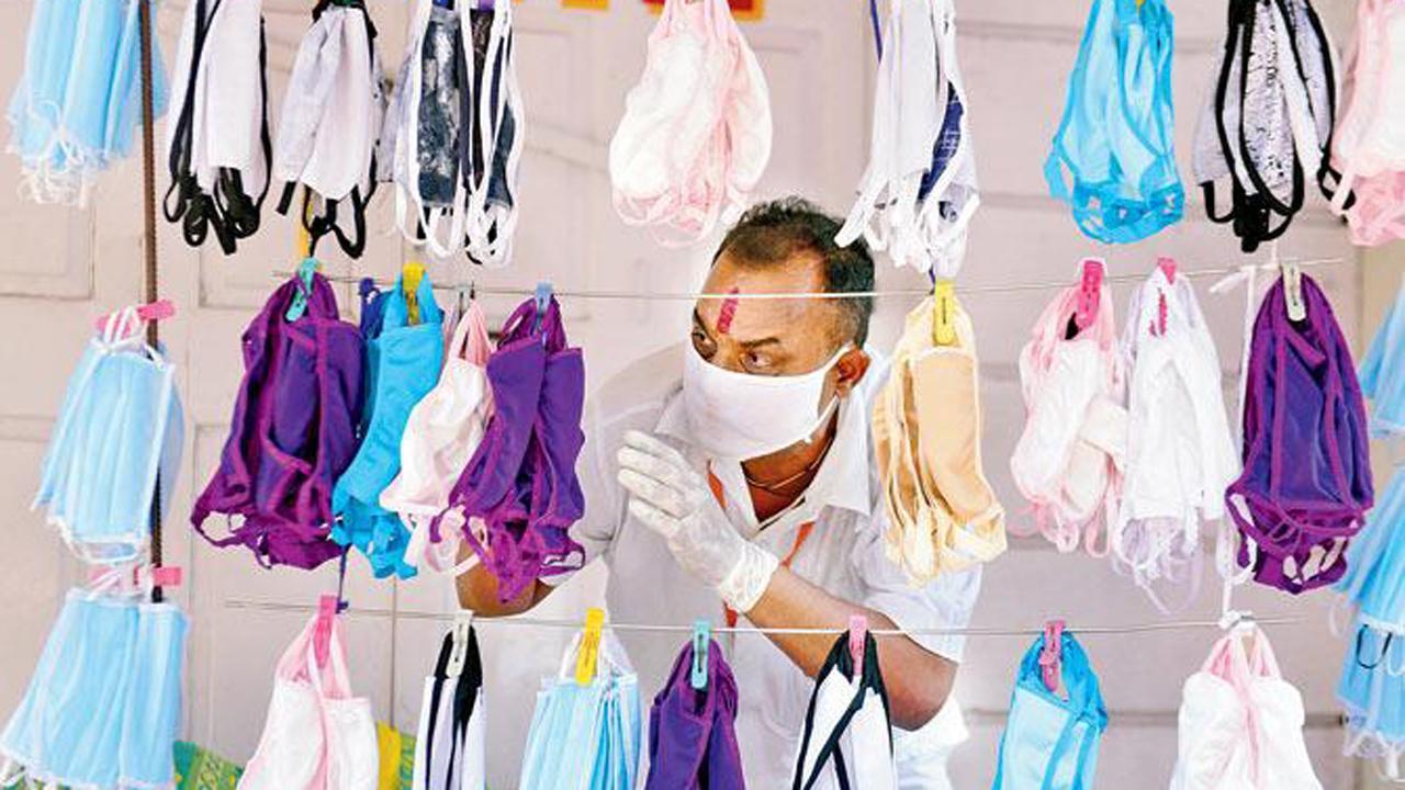 Over 800 people fined for not wearing face masks: Delhi Police