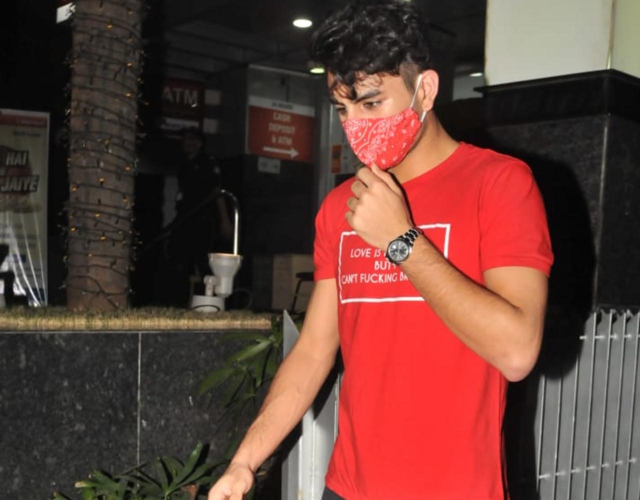 Ibrahim Ali Khan showed off his muscles in his red t-shirt and pants as he was snapped in Juhu.