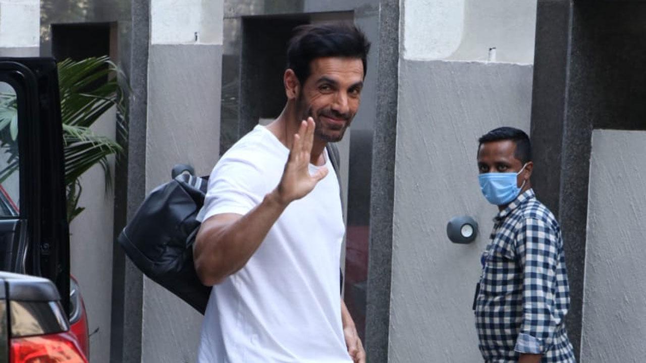 John Abraham: It's comical to see actors dance and then collect awards