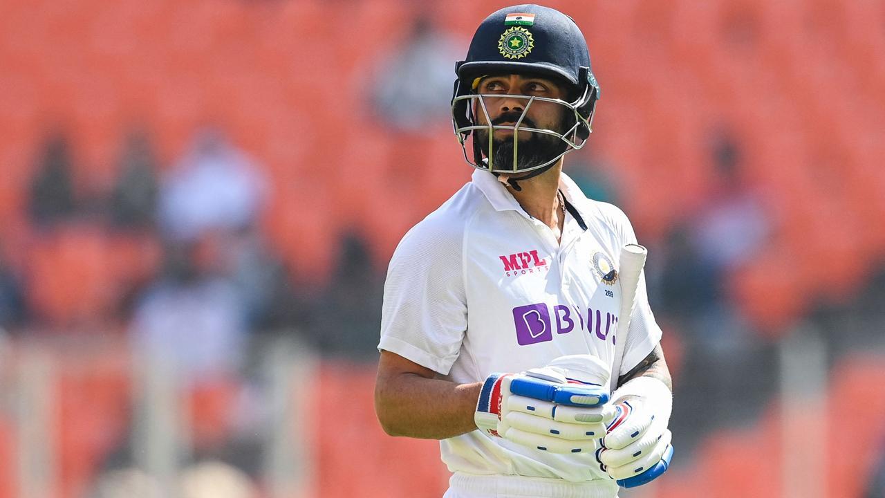 4th Test: Virat Kohli goes for a duck, India in a soup at 80/4 on Day 2