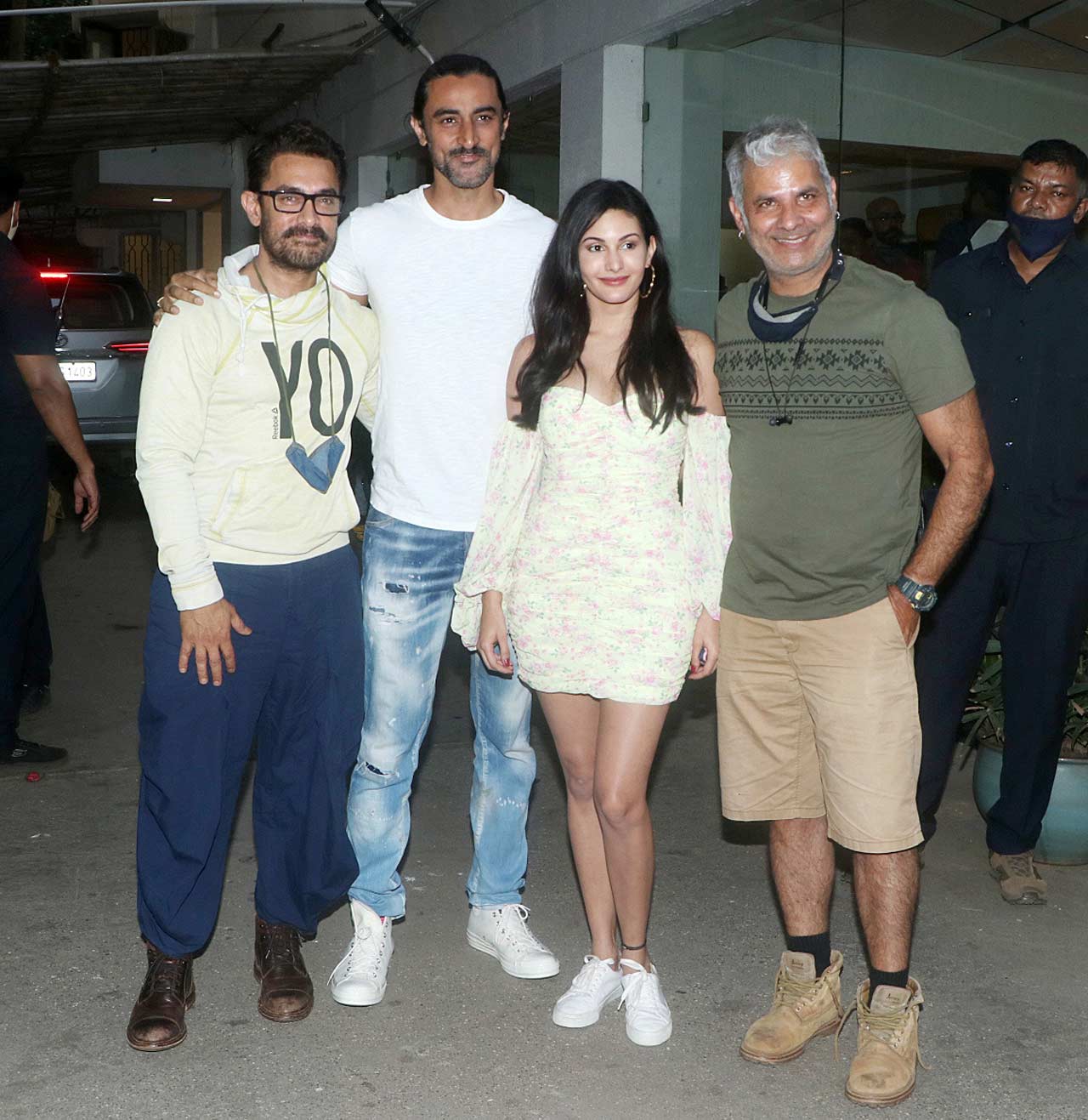 <p>Aamir Khan attended the special screening of Koi Jaane Na, starring Kunal Kapoor and Amyra Dastur, to support friend Amin Hajee`s directorial venture.</p>