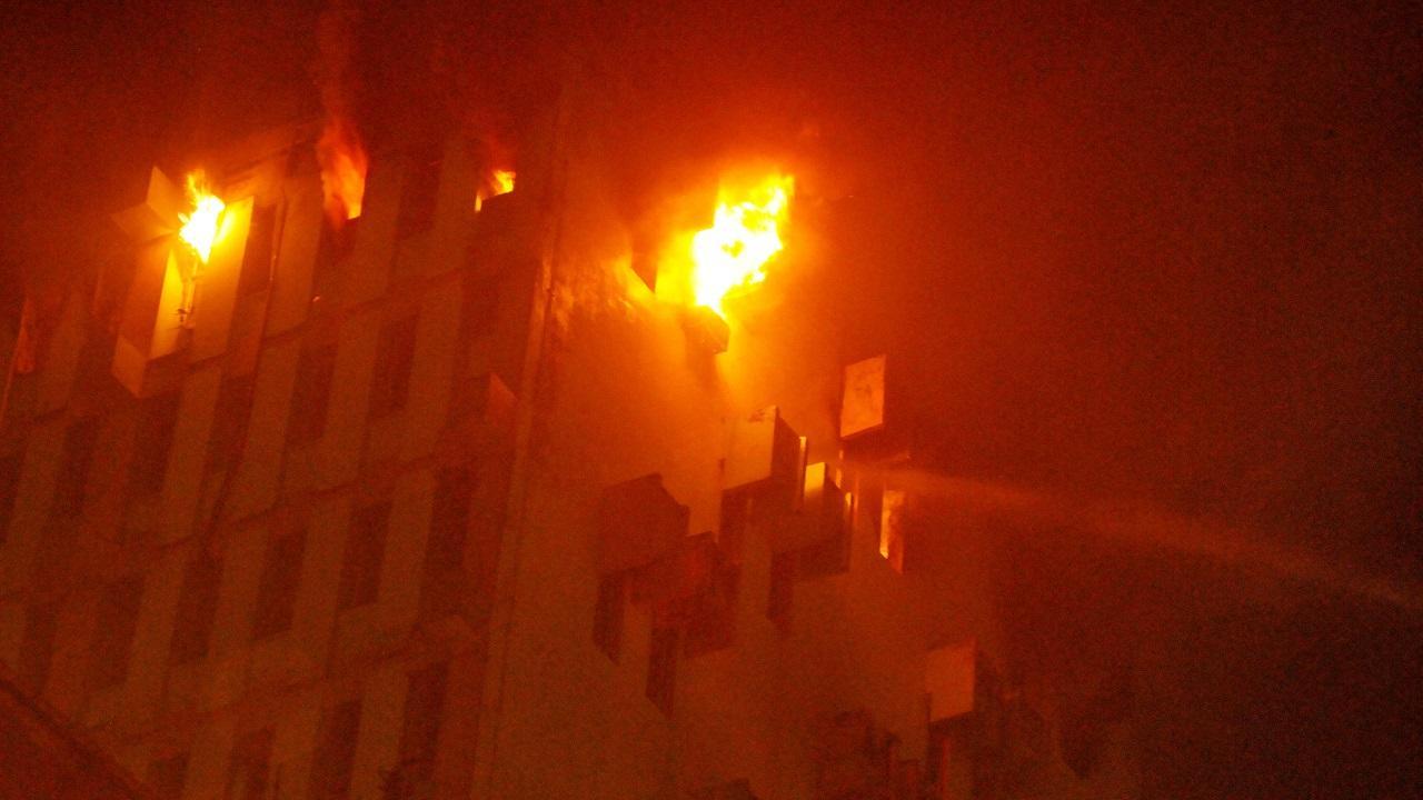 9 killed in Kolkata railway building fire; Union Minister Piyush Goyal orders high level inquiry