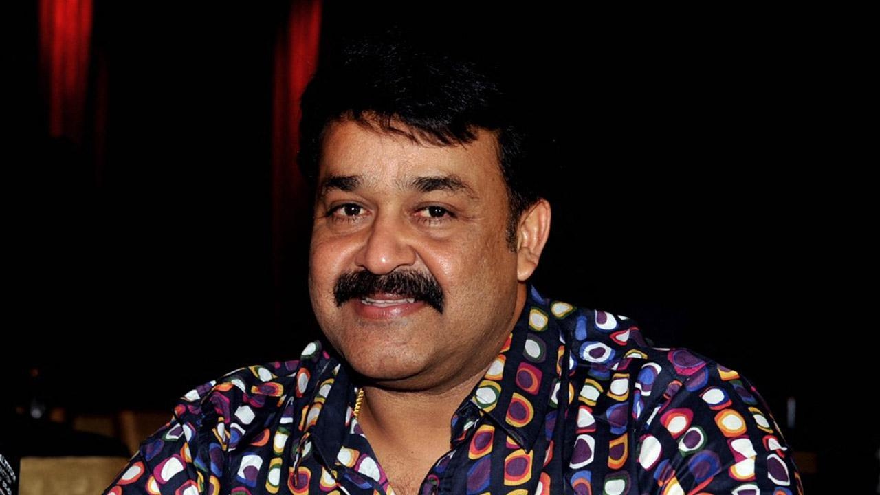 Mohanlal receives first shot of COVID-19 vaccine