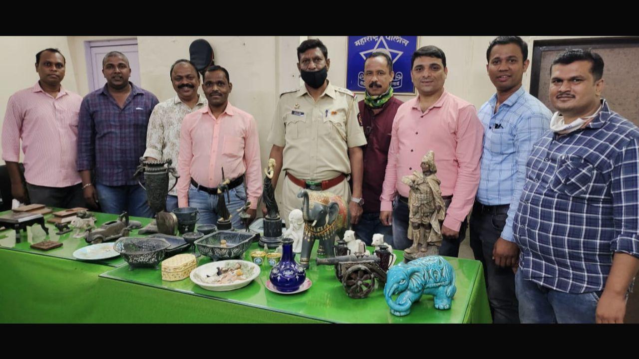 Mumbai Crime: 40-year-old man held for stealing antique items worth Rs 70 lakh from Oshiwara mall