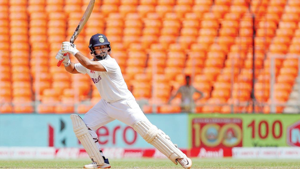 Confident India v conservative England