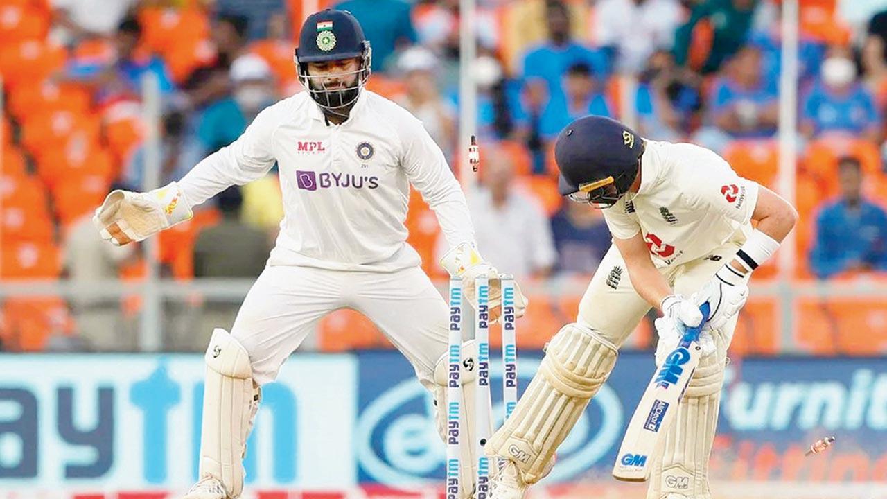 IND vs ENG: Use your feet, gentlemen!