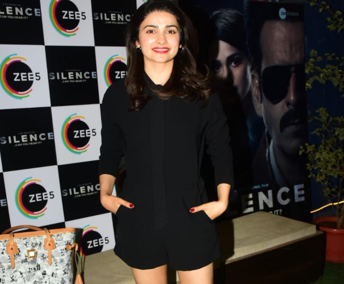 For the event, Prachi looked elegant in her black top and shorts.