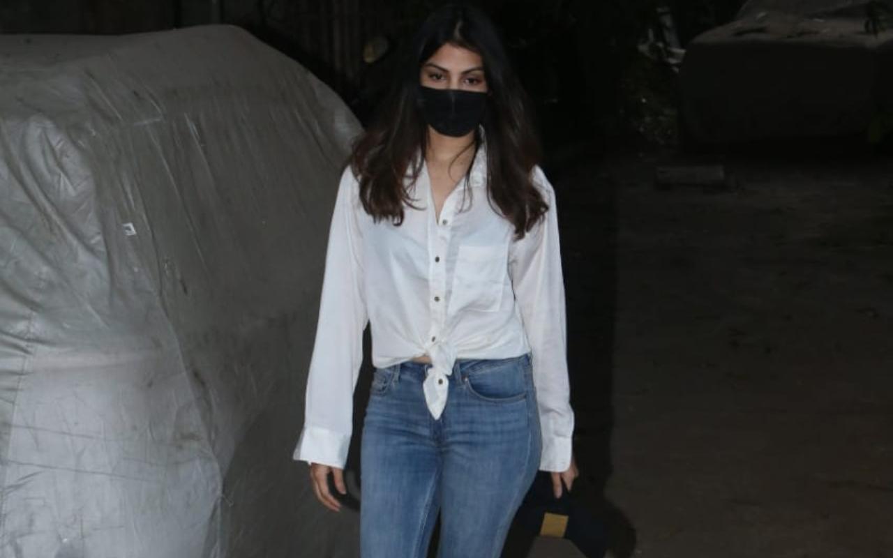 Rhea Chakraborty was also clicked in Bandra. The Jalebi star opted for a white shirt dress and denims for the outing.