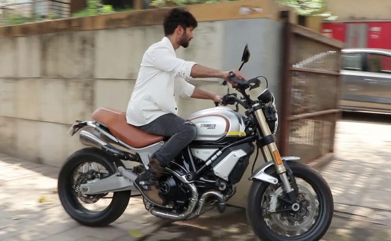 Shahid Kapoor was snapped showing off his bike riding skills as he was clicked in Bandra.