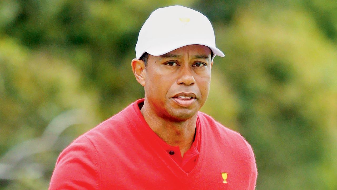 Man found Tiger Woods unconscious after SUV crash