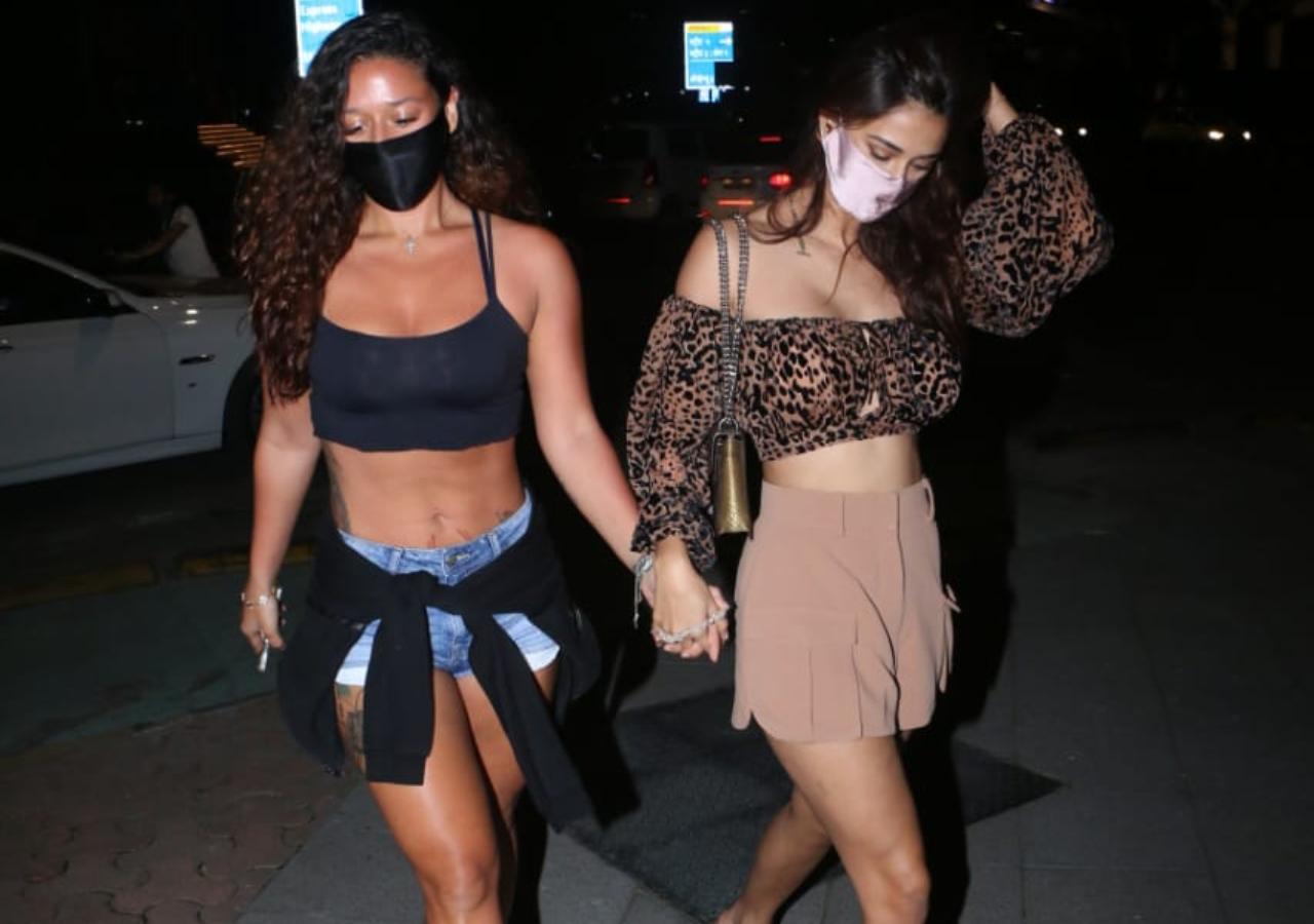 For the outing, Tiger opted for a white t-shirt and grey pants, while Disha looked chic in her leopard print tube top and brown skirt. Krishna also showed off her toned body in her black tube top and denim shorts. 