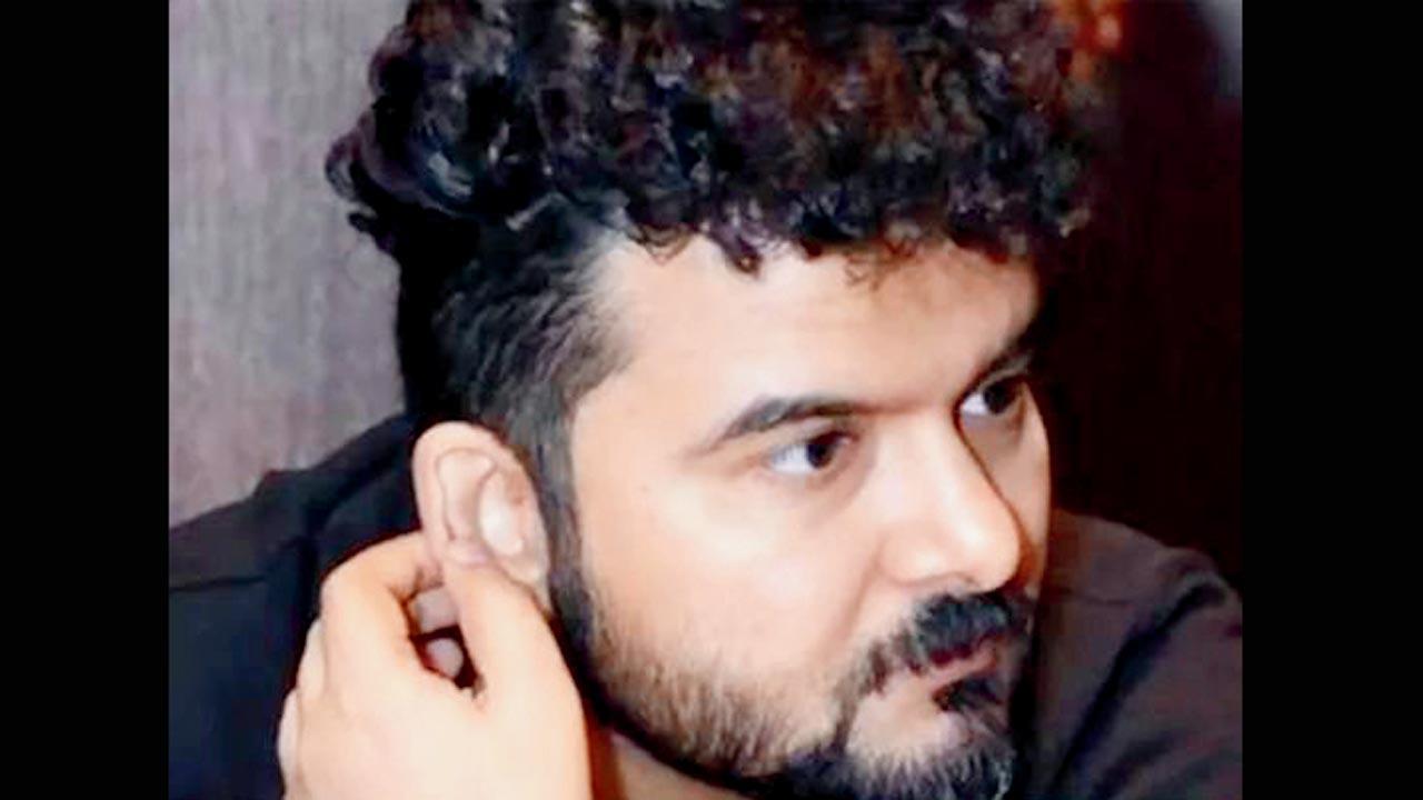 Ajay Sharma passes away; Anurag Basu, Shriya Pilgaonkar pay their respects