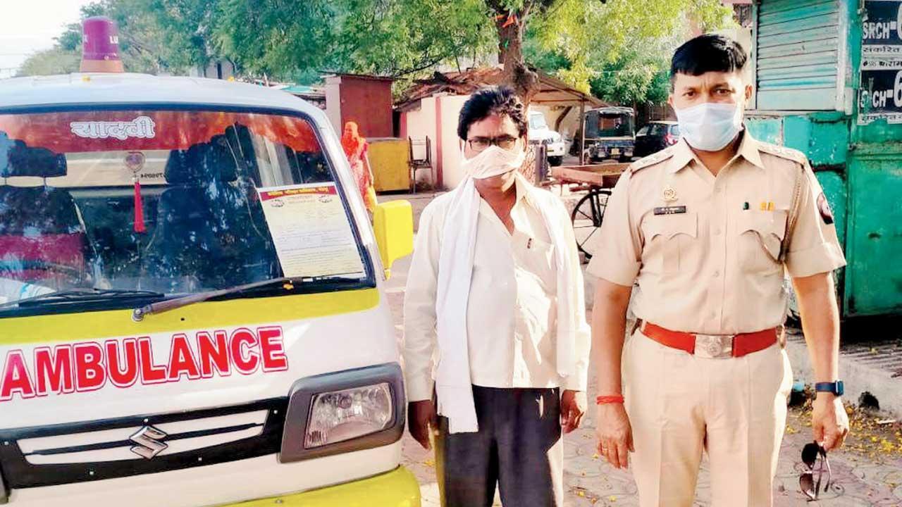 Mumbai: Ambulances to now sport rate cards to check fleecing