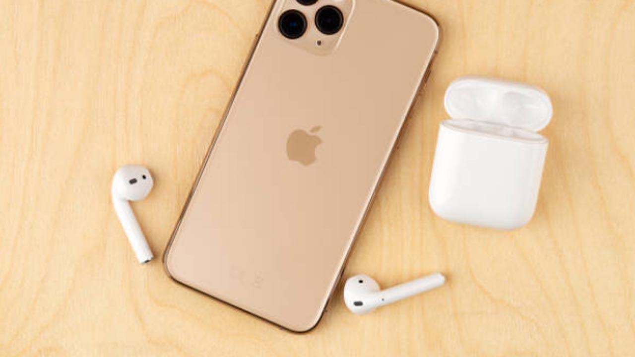 Fake Apple AirPods worth USD 7.16 million seized in US