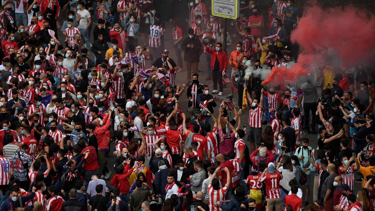 Atletico Madrid fans defy Covid-19 protocols to celebrate title win