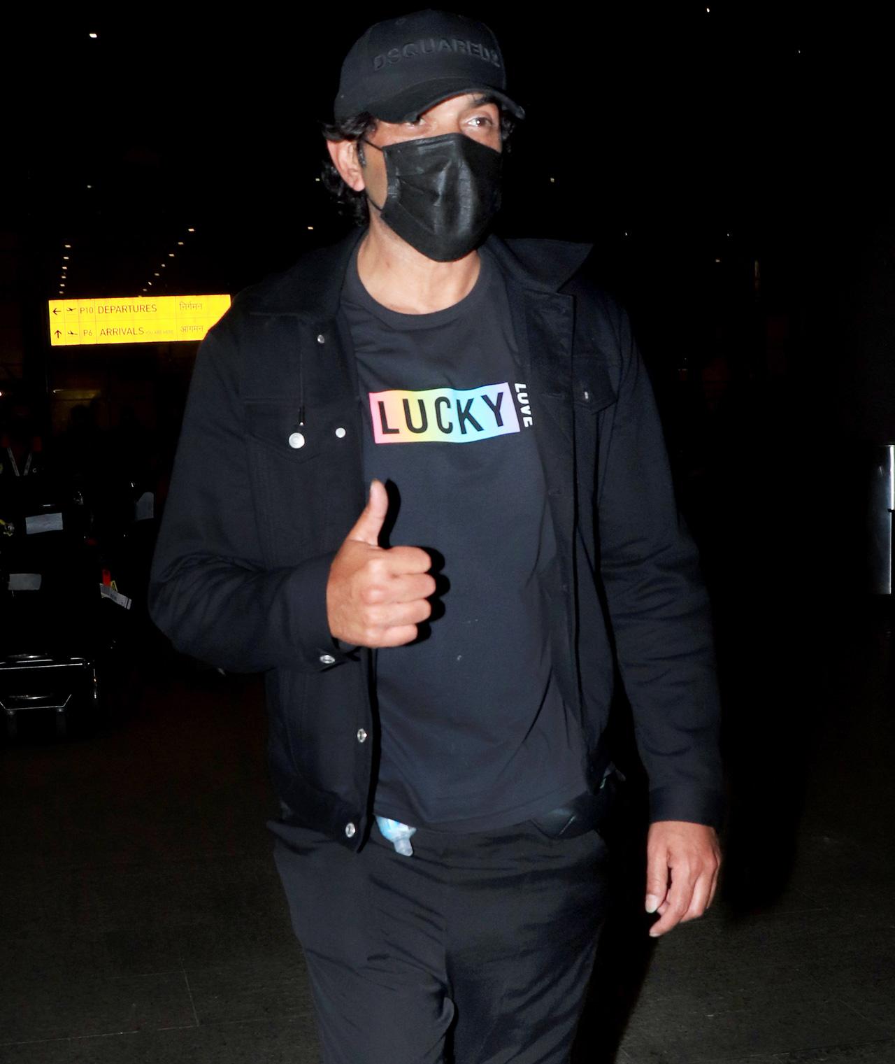 Bobby Deol dressed in all-black attire was also clicked at the Mumbai airport. The actor, who was last seen in season 2 of 'Aashram', happily posed for the photographers at the airport.