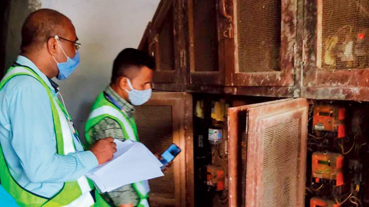 Mumbai: HC to the rescue of 83-year-old stuck in creaky building