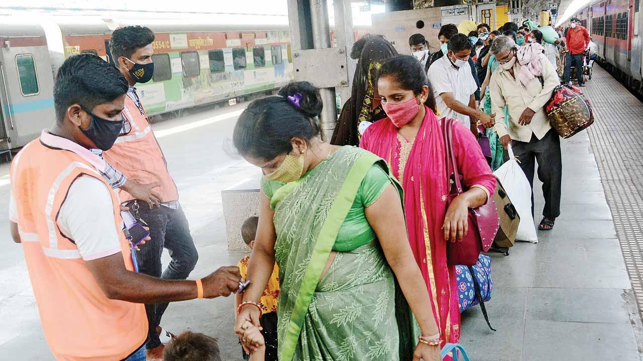 Mumbai records 1,037 Covid-19 cases, doubling rate at 345 days