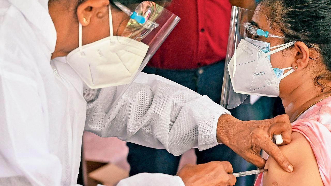 Is 20-day window enough to monitor Covid-19 vaccine side effects, experts ask