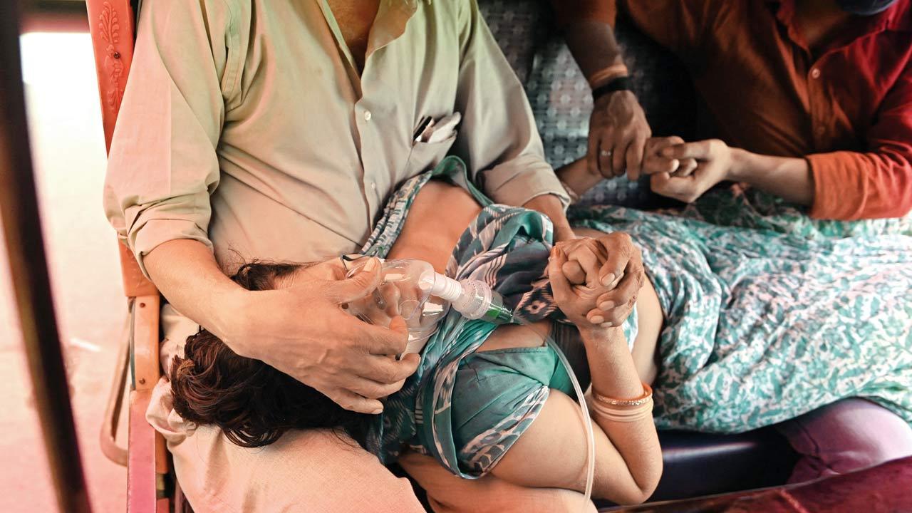 Thane district reports 822 new Covid-19 cases, 52 deaths