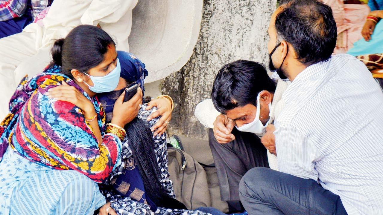 Ramp up vaccination to deal with 3rd wave: SC tells Centre