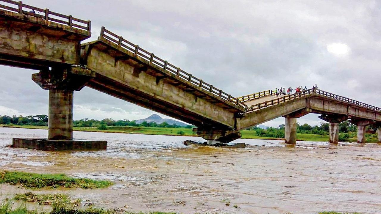 Two killed as heavy rain lashes Jharkhand