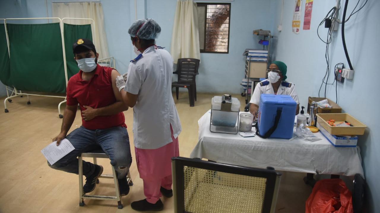 As Mumbai continues to battle the second wave of Covid-19, many vaccination centres across the city did not administer Covaxin for the second consecutive day on Monday due to the lack of stock. Photo: Sameer Markande