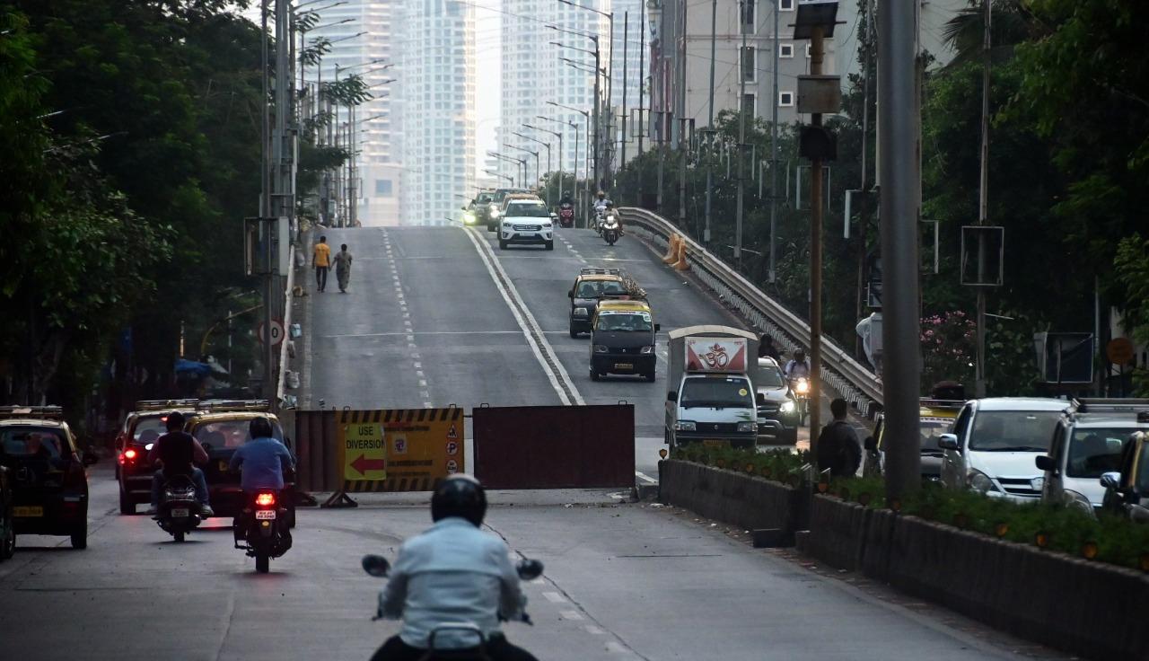 In picture: Tulsi pipe road in Mumbai wears a deserted look as lockdown-like restrictions were extended till June 1 across Maharashtra. Photo: Bipin Kokate