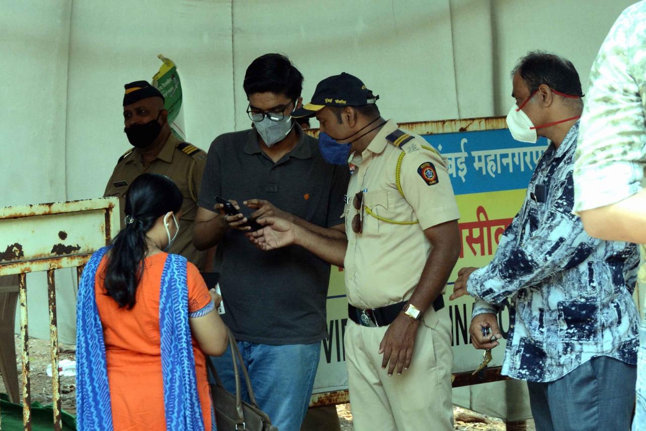 People between 18 and 44 age group were seen thronging BKC's COVID-19 vaccination centre in order to get themselves vaccinated against the novel coronavirus. The civic body is providing vaccination for people in the age group of 18 to 44 years at five centres which include Nair Hospital, BKC Jumbo Facility, Cooper Hospital, Seven Hills Hospital and Rajawadi Hospital. Photo: Satej Shinde
