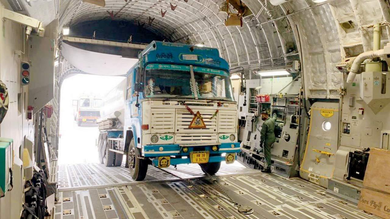 IAF airlifts oxygen containers from Germany and England