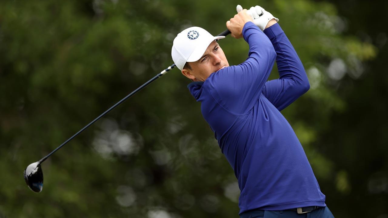 Jordan Spieth shoots 63 to share lead at Nelson