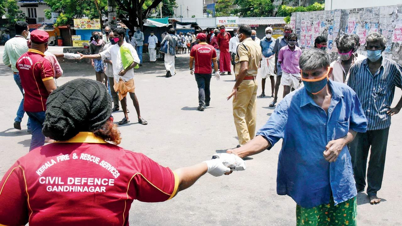 Covid-19: Deaths above 4,000; experts stress on faster vaccination