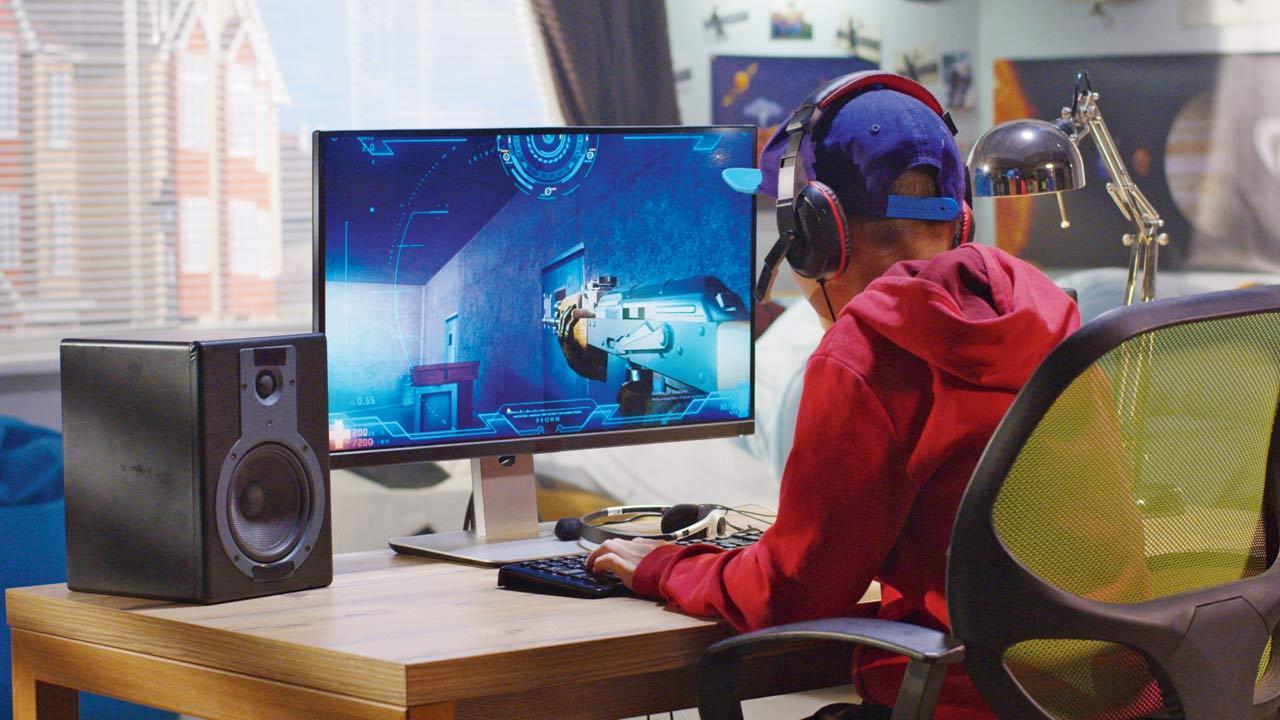 5 gaming monitors under 20,000