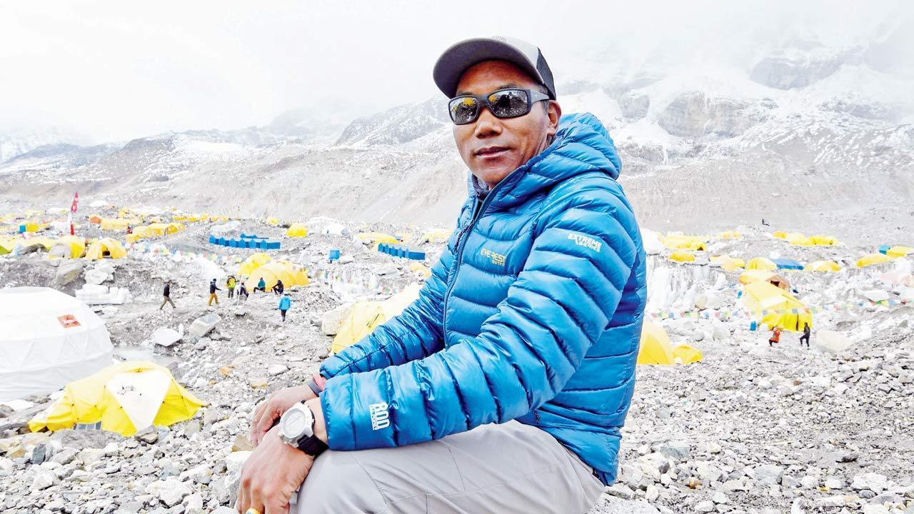 Nepal guide aces Everest 25 times