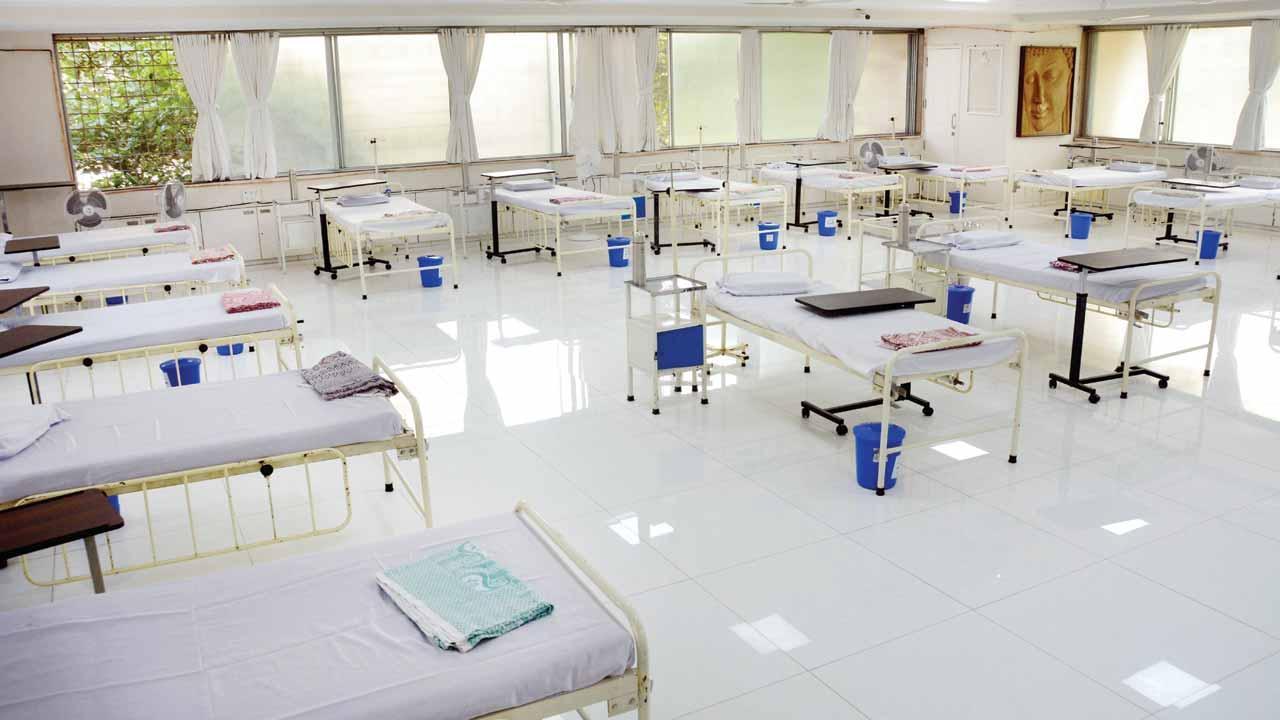 Institutional quarantine mandatory in red districts: Maharashtra govt