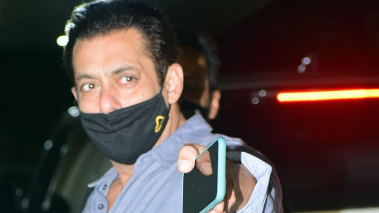 Salman Khan wishes 'Eid Mubarak' to fans, thanks them for making 'Radhe' the 'most-watched film on day 1'
