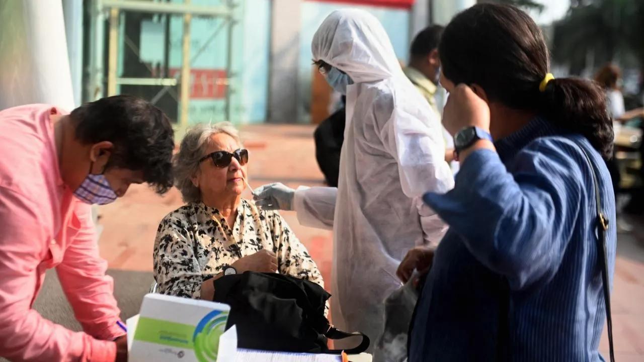 Mumbai's daily Covid-19 case count goes above 2,000 again; 66 die