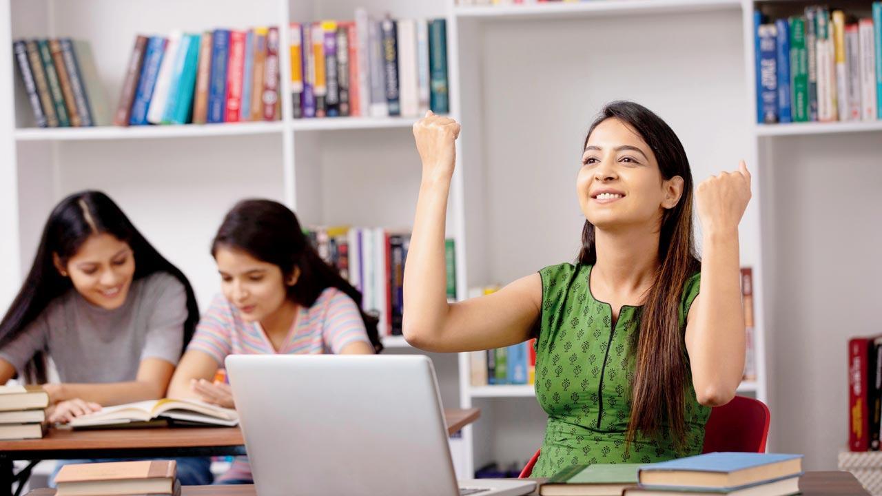 Maharashtra chooses 50-50 model for SSC results