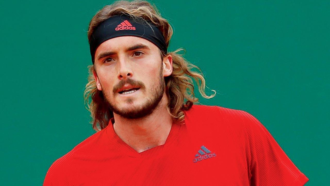 Stefanos Tsitsipas enters Lyon semis