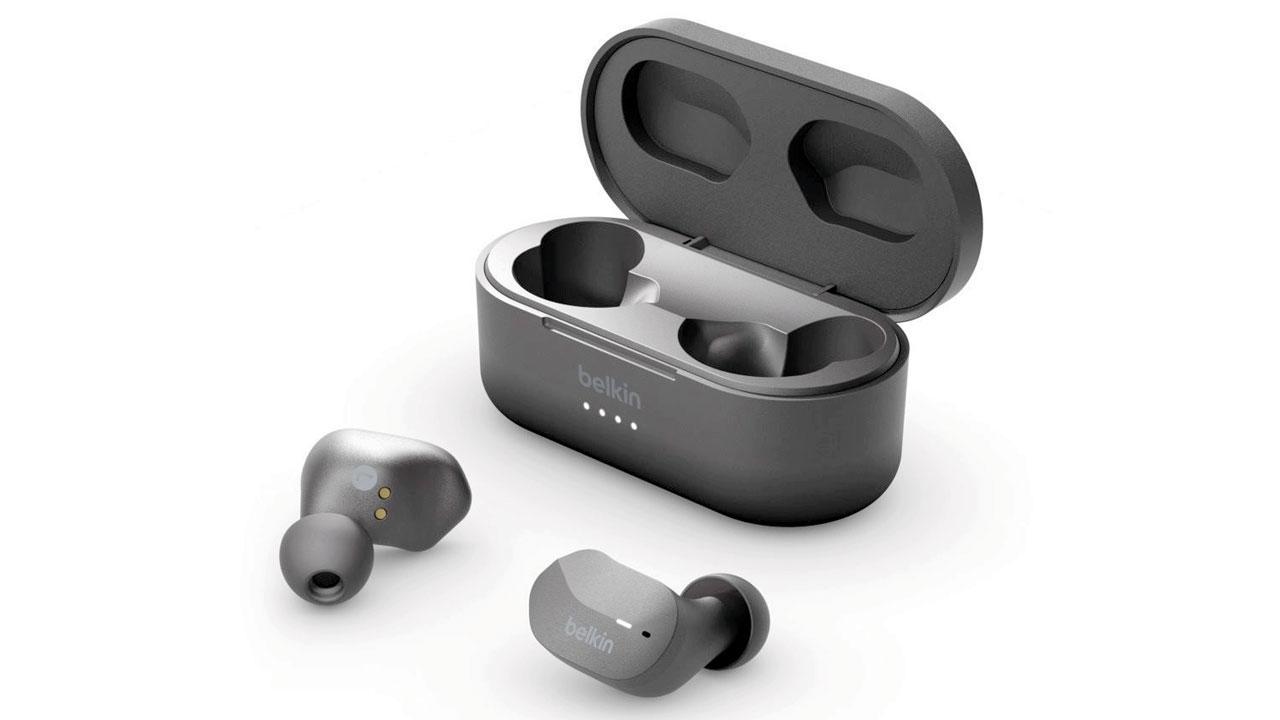 A well-balanced wireless earphone set