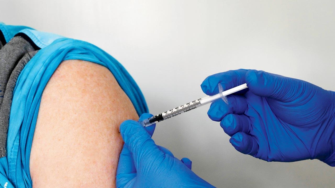 Mumbai Crime: Woman uses vaccine as lure to rob senior citizen
