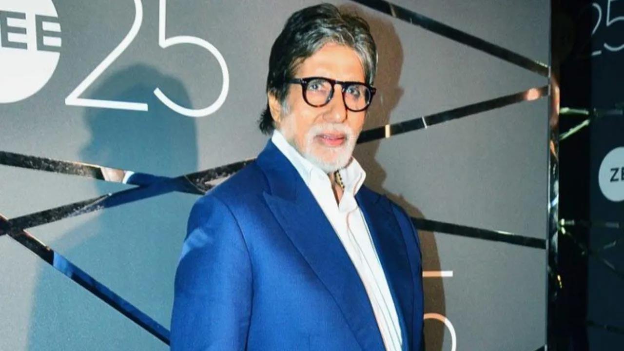 Amitabh Bachchan apologises for his error on social media, credits Prasoon Joshi for a poem